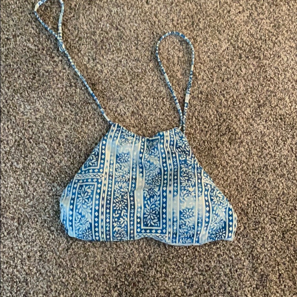 Billabong reversible women’s swim suit top